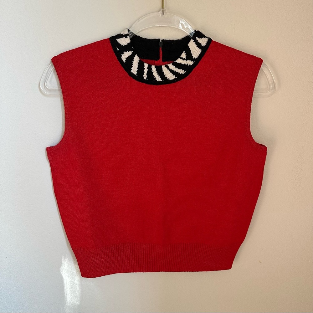 St John Collection Red Sleeveless Knit Top